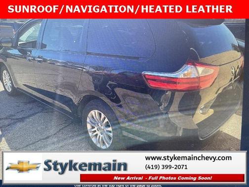 2017 Toyota Sienna XLE