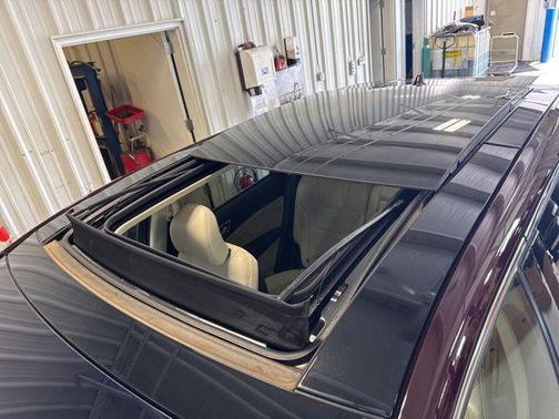 Burgundy Velvet Metallic Tinted Clearcoat 2019 Ford Edge Titanium