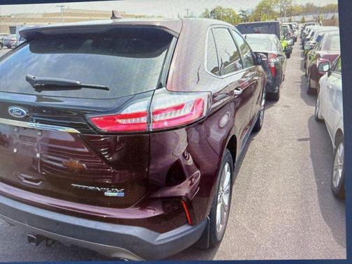 Burgundy Velvet Metallic Tinted Clearcoat 2019 Ford Edge Titanium
