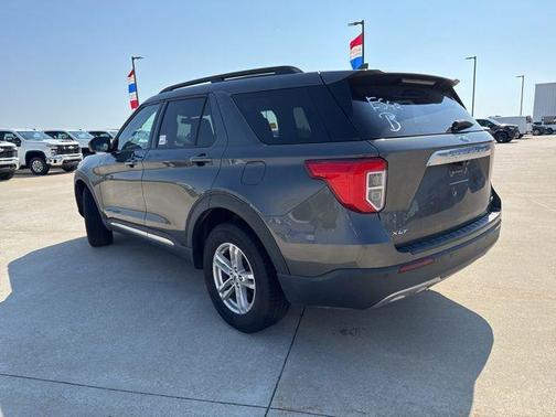 Magnetic Metallic 2020 Ford Explorer XLT
