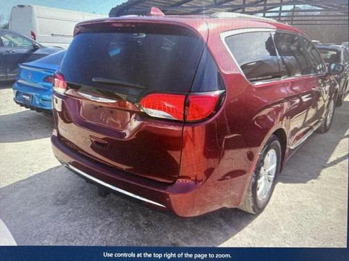 2018 Chrysler Pacifica Touring-L