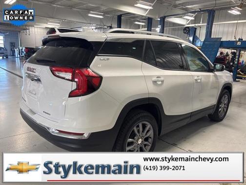 2024 GMC Terrain SLT
