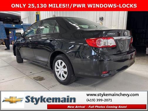 Black Sand Pearl 2013 Toyota Corolla LE