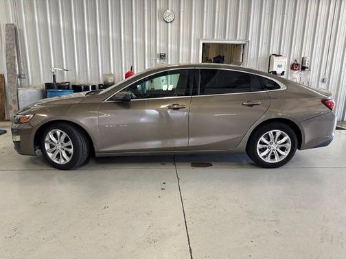 Stone Gray Metallic 2020 Chevrolet Malibu FWD LT