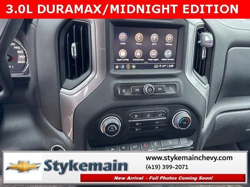 2022 Chevrolet Silverado 1500 Custom Trail Boss