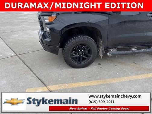 2022 Chevrolet Silverado 1500 Custom Trail Boss