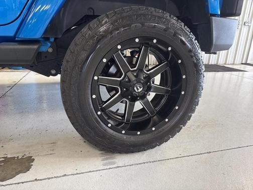 2014 Jeep Wrangler Unlimited Polar Edition