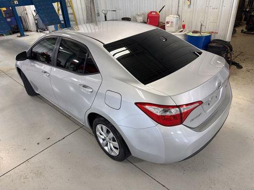 Classic Silver Metallic 2016 Toyota Corolla LE