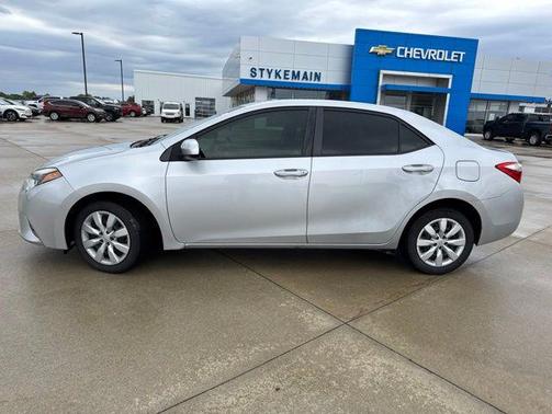 Classic Silver Metallic 2016 Toyota Corolla LE