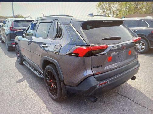 Magnetic Gray Metallic 2021 Toyota RAV4 XLE