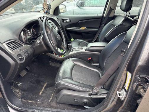 Granite Crystal Metallic Clearcoat 2016 Dodge Journey Crossroad