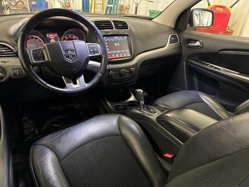 Granite Crystal Metallic Clearcoat 2016 Dodge Journey Crossroad