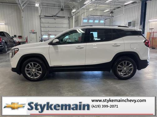 2024 GMC Terrain SLT