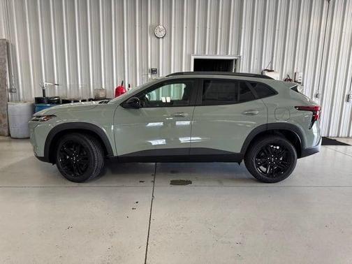 Cacti Green 2026 Chevrolet Trax FWD ACTIV