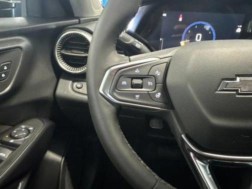 Cacti Green 2026 Chevrolet Trax FWD ACTIV