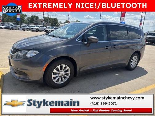 2017 Chrysler Pacifica Touring