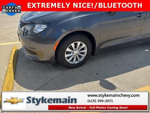 2017 Chrysler Pacifica Touring