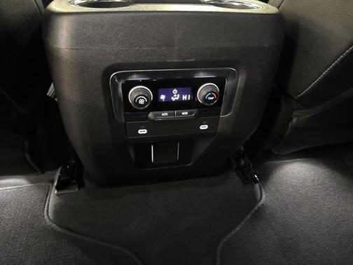 2024 Chevrolet Suburban LS