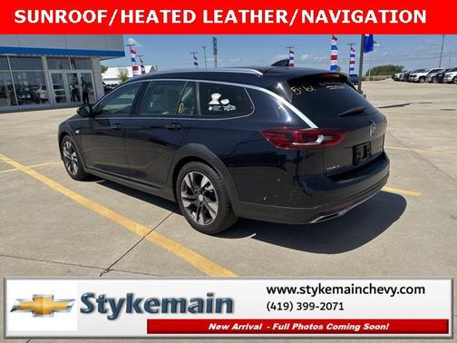 2018 Buick Regal TourX Essence