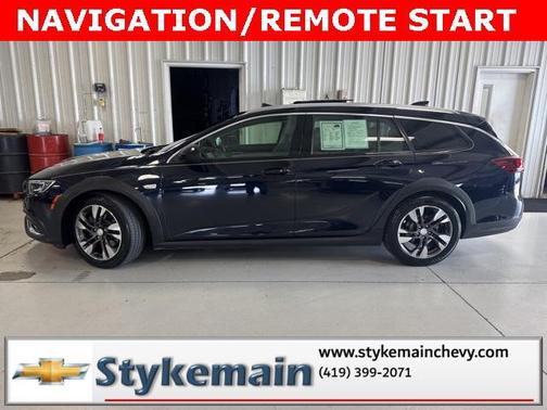 2018 Buick Regal TourX Essence