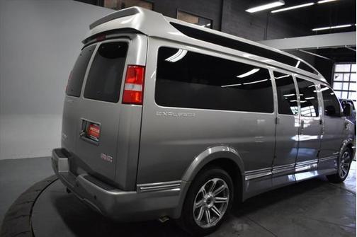 Photo 5 of 56 of 2017 GMC Savana 2500 Work Van