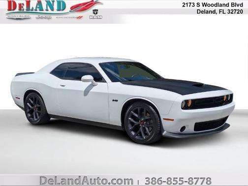 White Knuckle Clearcoat 2023 Dodge Challenger R/T