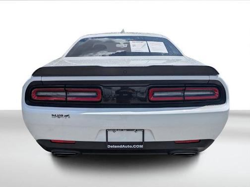 White Knuckle Clearcoat 2023 Dodge Challenger R/T