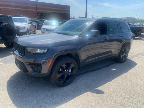 2023 Jeep Grand Cherokee Altitude