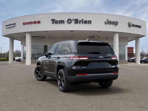 Diamond Black 2026 Jeep Grand Cherokee Limited 4x4