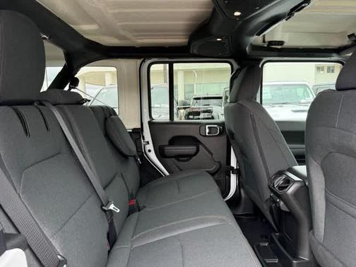 2025 Jeep Wrangler 4xe Sport