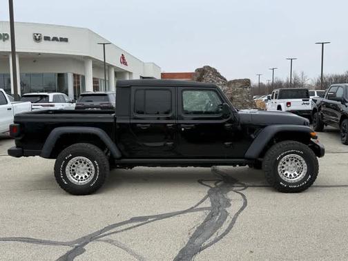 2023 Jeep Gladiator Mojave