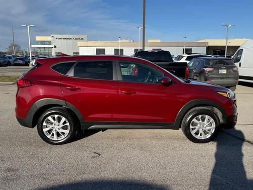 2019 Hyundai TUCSON SE