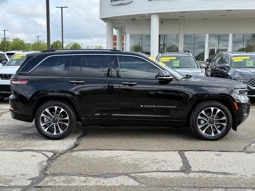 2022 Jeep Grand Cherokee Overland