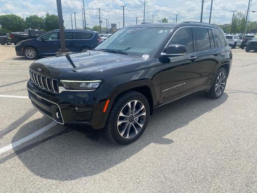 2022 Jeep Grand Cherokee Overland