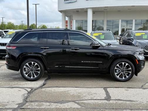 2022 Jeep Grand Cherokee Overland