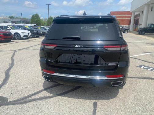 2022 Jeep Grand Cherokee Overland