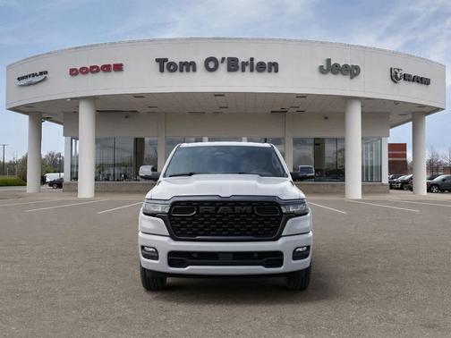 Bright White Clearcoat 2026 RAM 1500 Big Horn