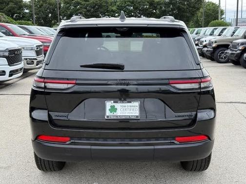Diamond Black 2024 Jeep Grand Cherokee Limited