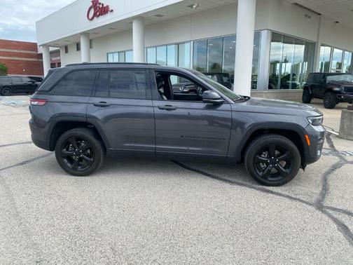 2023 Jeep Grand Cherokee Altitude