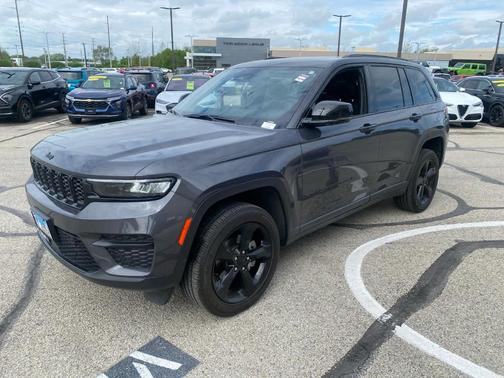 2023 Jeep Grand Cherokee Altitude