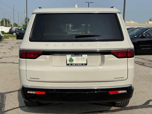 2022 Jeep Wagoneer Series II