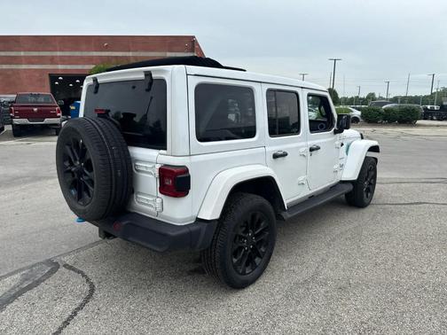2022 Jeep Wrangler Unlimited 4xe Sahara