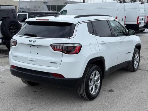 2025 Jeep Compass Latitude