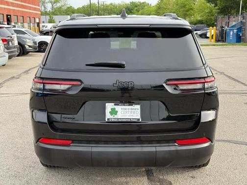 Diamond Black 2023 Jeep Grand Cherokee L Laredo