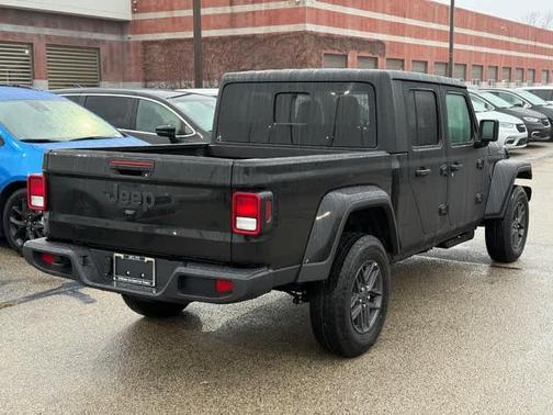 2026 Jeep Gladiator Sport