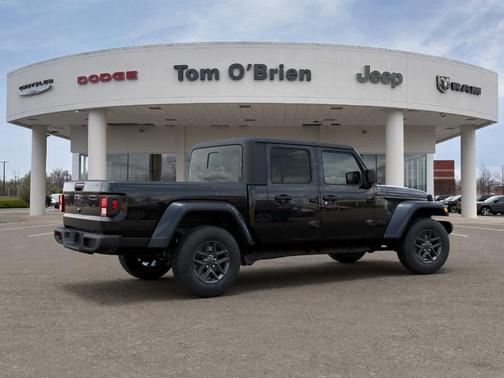 Black Clearcoat 2026 Jeep Gladiator Sport