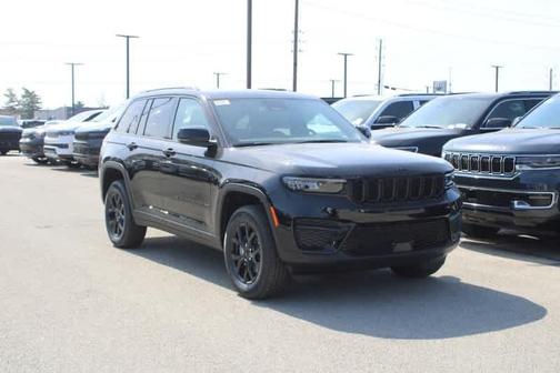 2025 Jeep Grand Cherokee Laredo