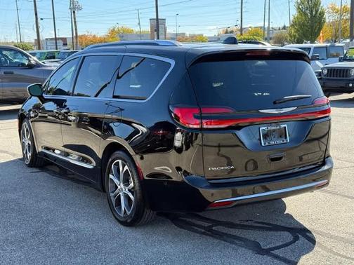 2024 Chrysler Pacifica Pinnacle