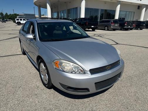 Silver Ice Metallic 2011 Chevrolet Impala LT