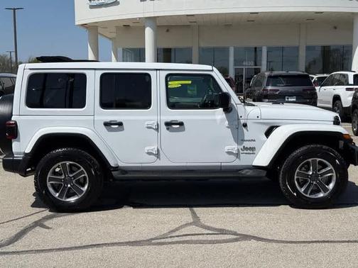 2022 Jeep Wrangler Unlimited Sahara